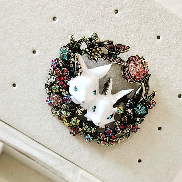 Whimsical White Rabbit Brooch with Multicolor Floral Design - Picture 5 of 6